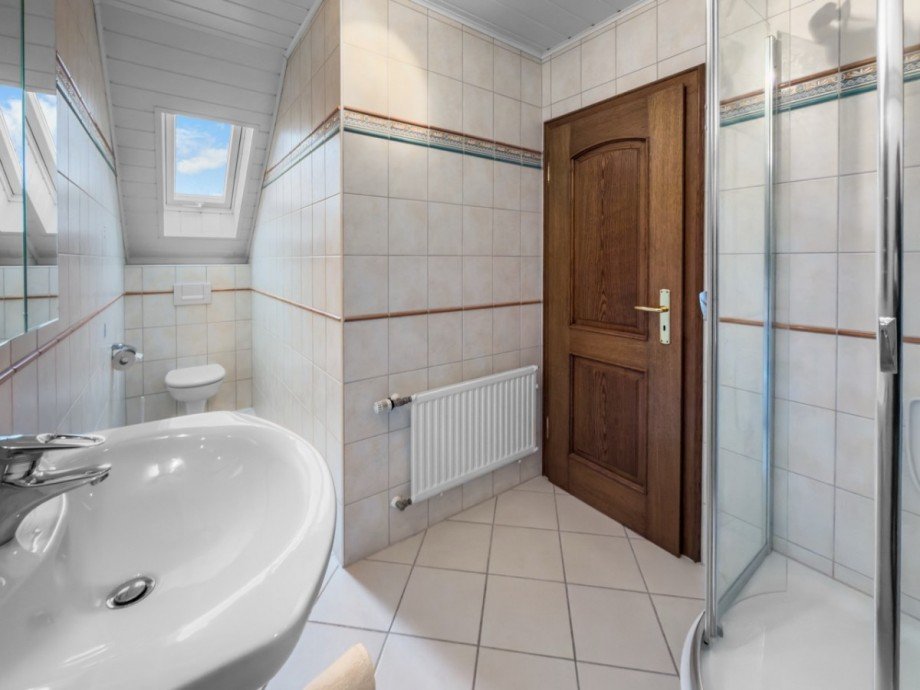 Separates Kinderbad mit Dusche Einfamilienhaus Bischberg