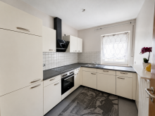 Moderne Einbauk�che Ein Zuhause mit Freiraum - 
Sch�ne Mietwohnung mit Terrasse 
und Gartenanteil in Kulmbach