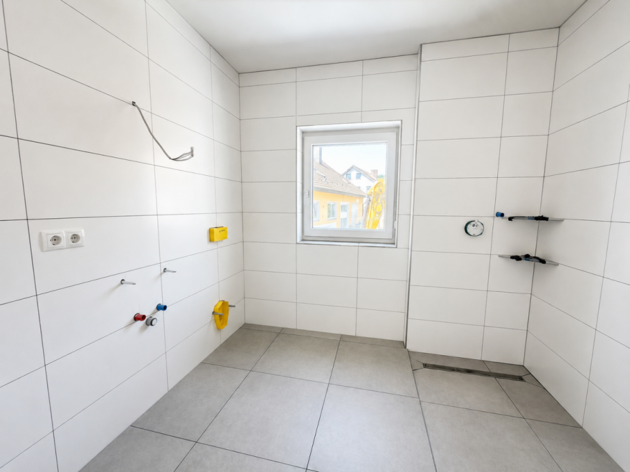Tageslichtbad kurz vor Fertigstellung Dachgeschosswohnung Heiligenstadt in Oberfranken