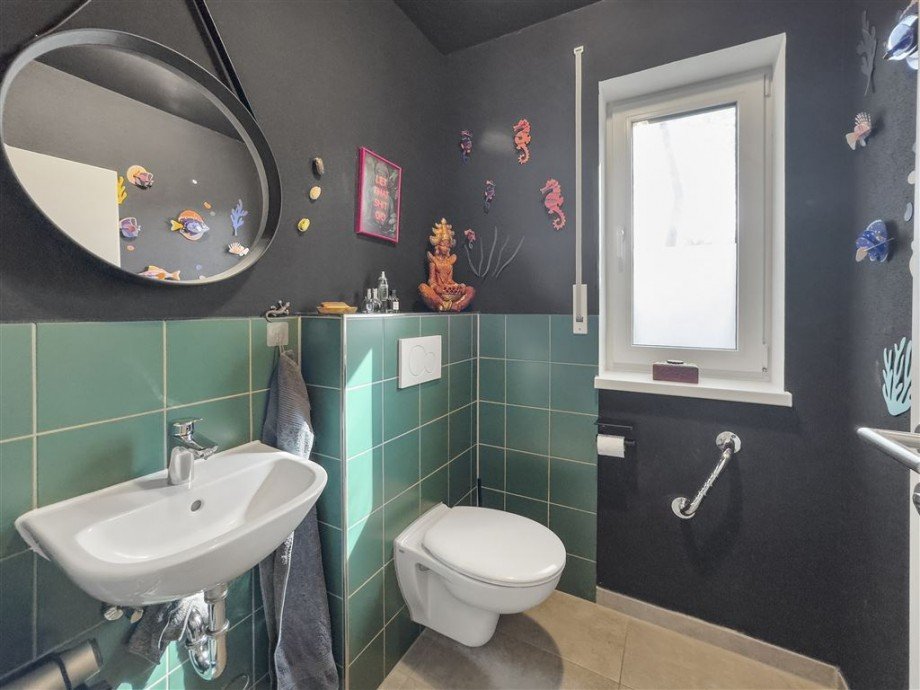 Funktioelles G�ste-WC im EG Einfamilienhaus Gerach , Oberfr