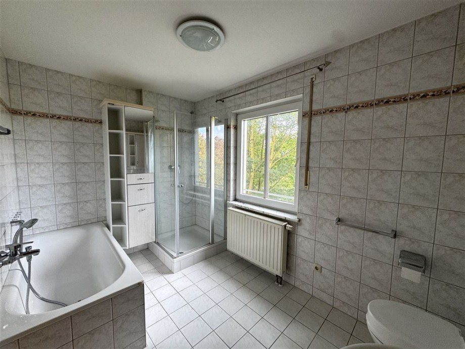Separate Dusche und genug Stauraum Etagenwohnung Kulmbach