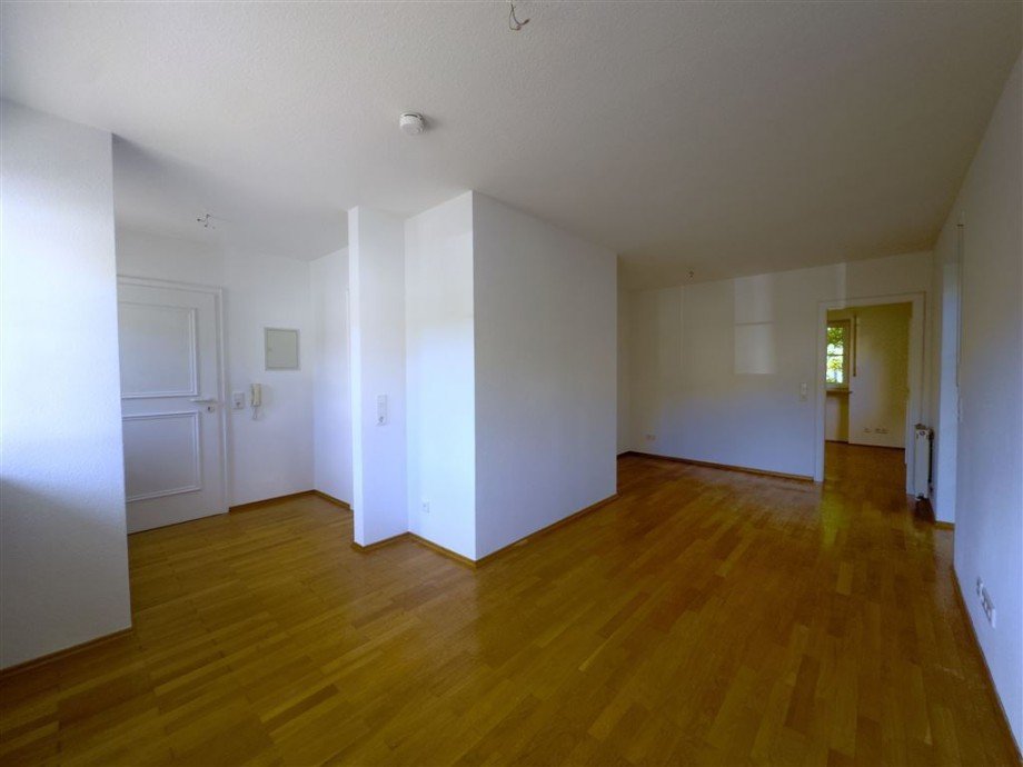 Offener Wohnbereich mit Zugang zum Balkon Erdgeschosswohnung Kulmbach