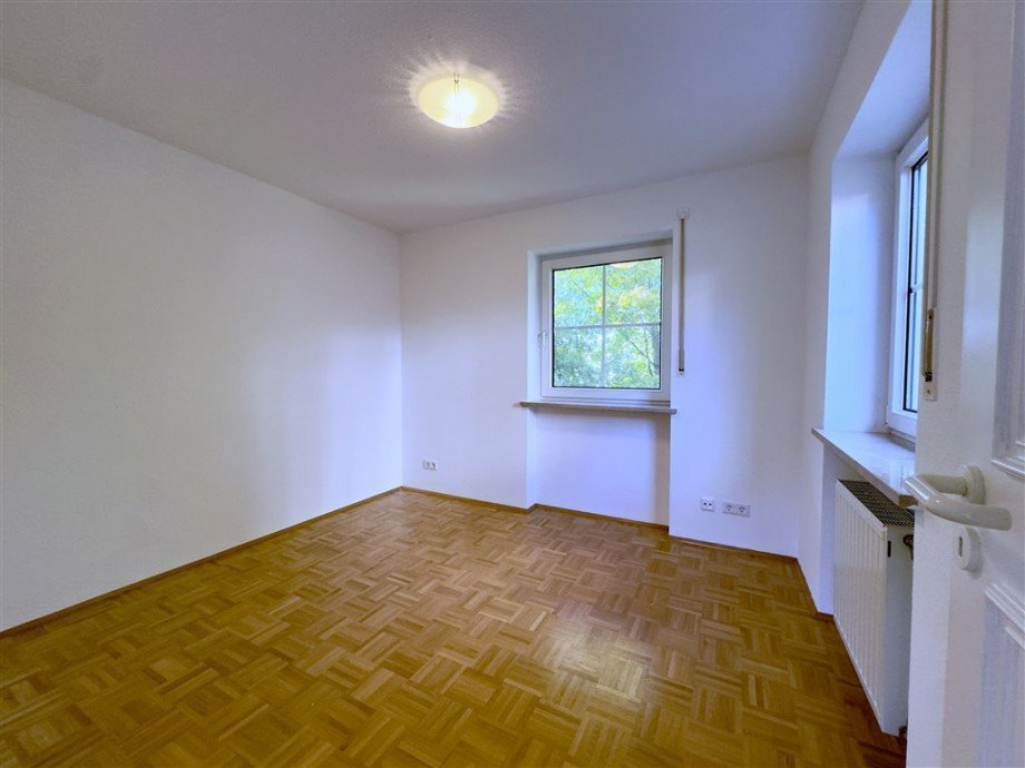 Schlafzimmer mit Extra Ruhe und Blick ins Gr�ne Erdgeschosswohnung Kulmbach