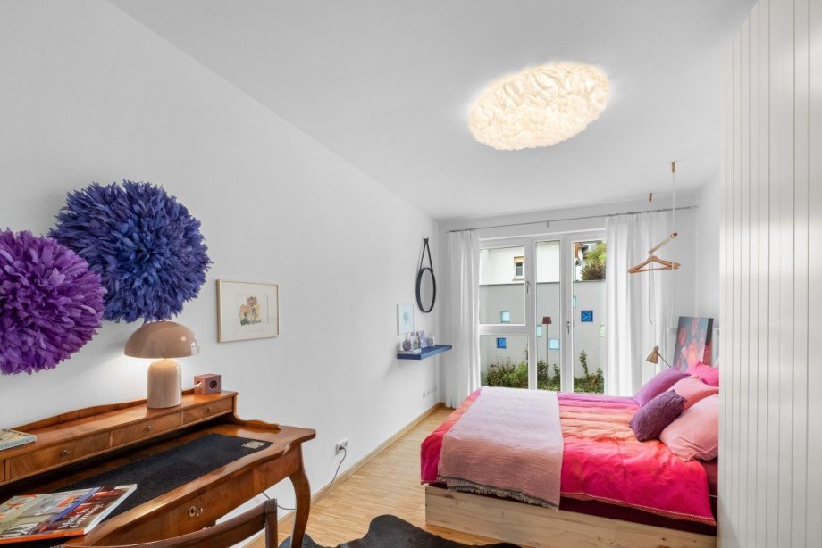 Eines der insgesamt 4 bzw. 5 m�glichen Schlafzimmern Einfamilienhaus Roth