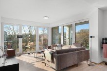 Wohnzimmer mit Blick ins Gr�ne Exklusive 4-Zimmer-Wohnung auf der Erba-Insel mit Regnitzblick