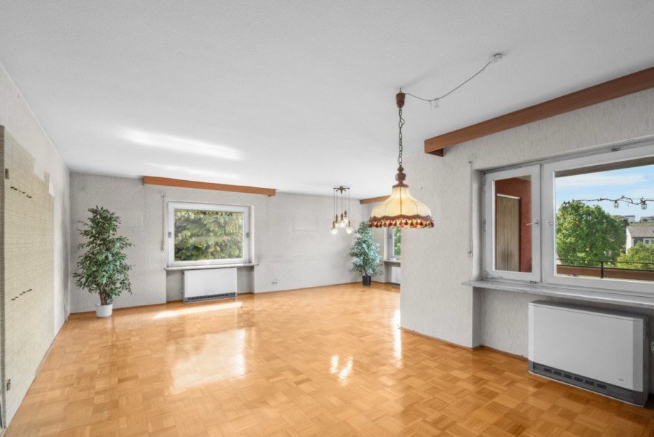 Heller Wohn- und Essbereich Zweifamilienhaus Bischberg