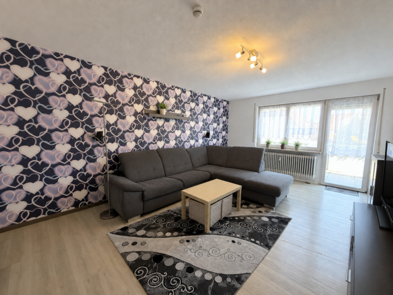 Gro�z�giges Wohnzimmer mit Balkon Walsdorf Etagenwohnung Wohnkomfort mit Freiraum - 97 m� und Balkon in Walsdorf
