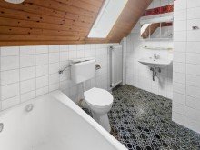 Privates Tageslichtbad Charakter. Geschichte. Best�ndigkeit. 
Wohn- und Gesch�ftshaus mit Apotheke