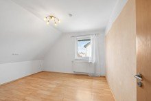 Dieses Schlafzimmer l�dt zum entspannen ein Platz f�r die ganze Familie - Gro�z�giges Haus in ruhiger Lage in Kemmern
