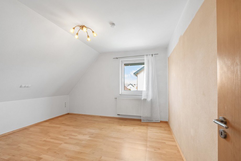 Dieses Schlafzimmer l�dt zum entspannen ein Einfamilienhaus Kemmern