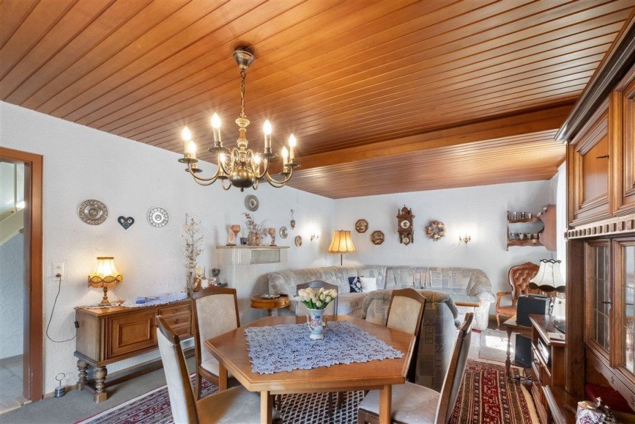 Ger�umiges Wohnzimmer mit Essbereich Einfamilienhaus Heinersreuth , Kr Bayreuth