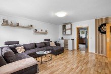 Vom Wohnzimmer in die K�che Solide Kapitalanlage mit laufendem Ertrag - vermietete 4-Zimmer-Wohnung