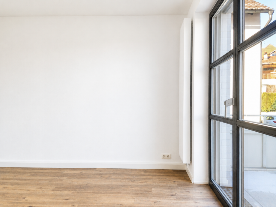 Bodentiefe Fenster schaffen eine helle Atmosph�re Etagenwohnung Eltmann
