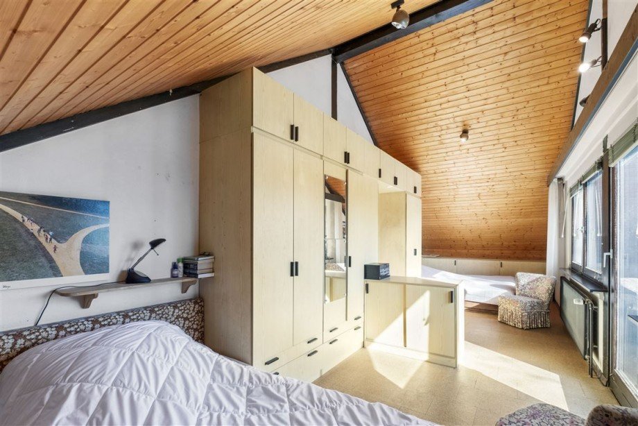 Sch�nes Schlafzimmer mit eigenem Balkon Einfamilienhaus Cadolzburg