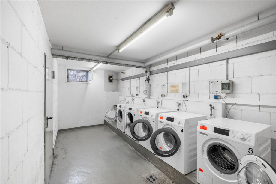 M�nzwaschmaschinen stehen im Haus bereit Etagenwohnung Bamberg