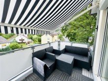 Sonnenbalkon mit Markise Helle Maisonette-Wohnung in Petzmannsberg