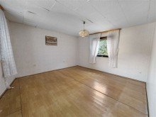 Zuk�nftiges Kinderzimmer f�r viel Spielraum Sanierungsobjekt mit Garten in zentraler Lage von Gerach